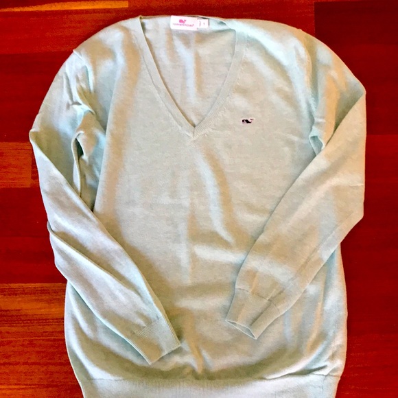 Vineyard Vines Sweaters - Vineyard Vines EUC V neck